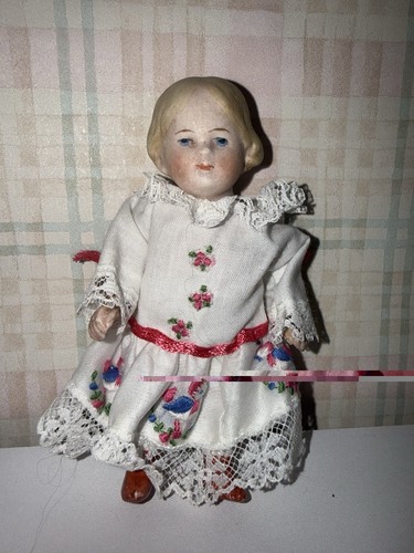Beautiful antique miniature - antique,