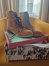 Tan Suede Boots | Moda in