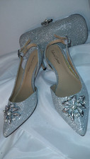 ROLAND CARTIER BRAND NEW LOW HEEL SILVER SHIMMER PEARL SHOES & MATCHING BAG UK3