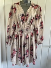 Unbranded Size 16/18 V Neck