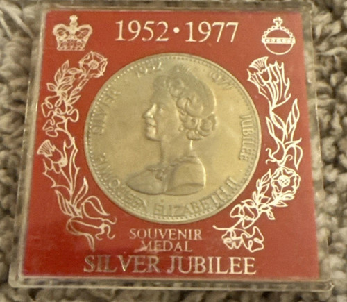 Queen elizabeth silver - queen,