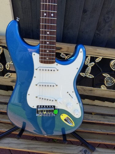 Fender squier stratocaster - squier,