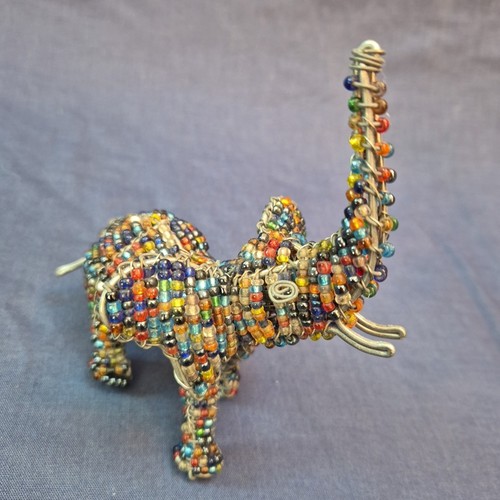 Beaded giraffe and elephant