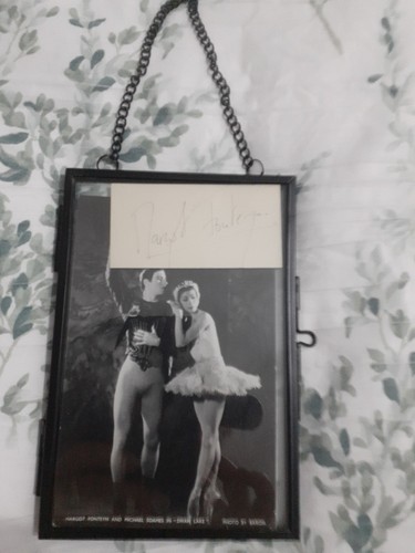 Genuine autograph margot - genuine,