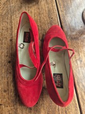 Flamenco dance shoes