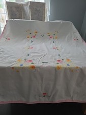 Vintage APPLIQUE Embroidered  Floral Tablecloth 49x69 Inches