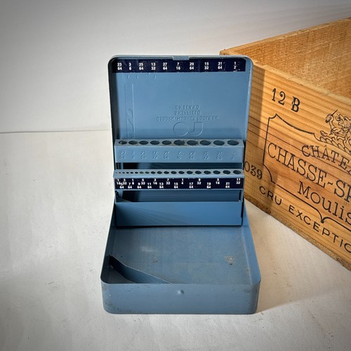 Vintage osborn humsen - vintage, osborn-humsen