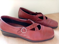 Hotter SHOES SIZE 7.5 RED/BURGUNDY' MELODY' Leather Cross Strap FLAT