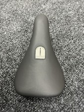 BLACK PIVOTAL BMX SLIM SEAT