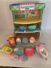 Squishmallows Squishville Mall Play Set With 12 Accessories