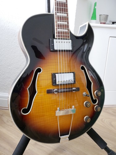 Ibanez akj95 vys artcore - ibanez,