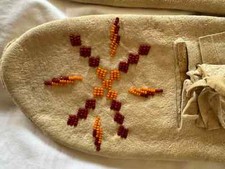 Indian, Vintage Beaded, moccasins shoes women size ?