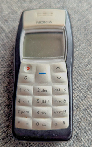 Nokia 1100 mobile phone - ,