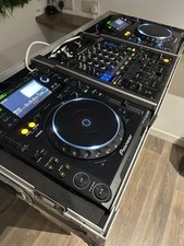 Pioneer CDJ 2000 Pair & DJM800