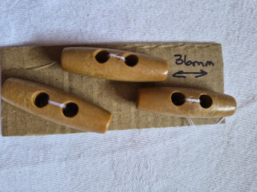 Vintage wood toggle - vintage,