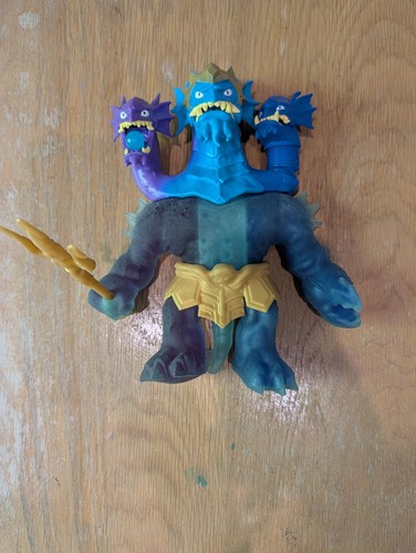 Goo jit hydra the headed - hydra, 3