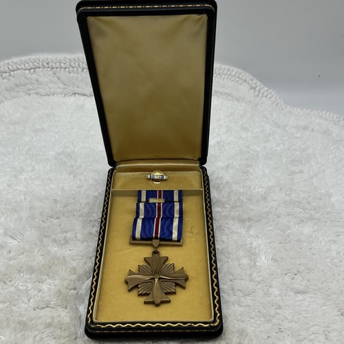 Wwii distinguished flying - wwii,