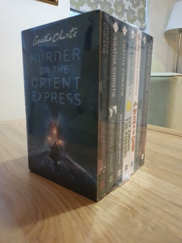 Agatha christie poirot series - christie,