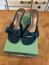Clarks Size 5 Teal Coloured