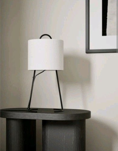 Kelly hoppen table - m&s, x