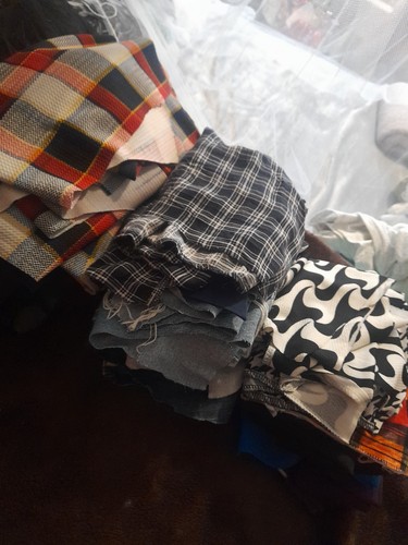 Small fabric scraps bundle job - scraps,