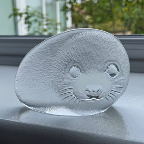 Crystal clear glass seal - clear,