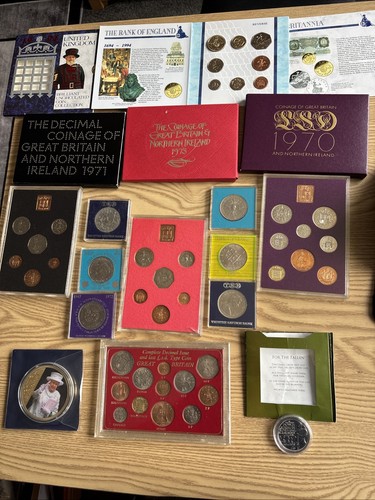 Crowns and coins - crowns,