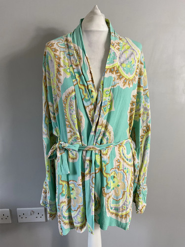 Zara bright green paisley