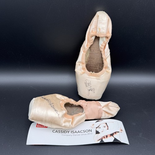 Signed ballet pointe slippers - signed,