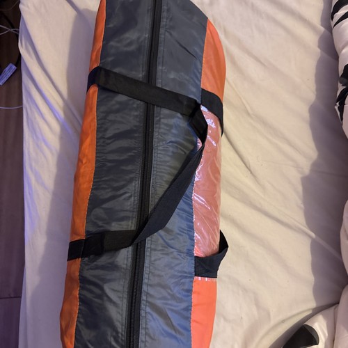 Aventura person camping - person, tent