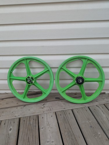 Old school bmx - school, green