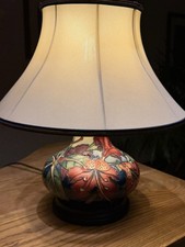 Moorcroft Simeon Pattern Hand