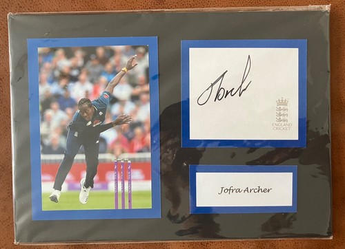 Hand signed presentation of - hand,