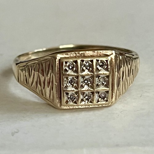 9ct gold diamond - 9ct, ring