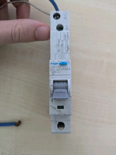 Hager adb132 32amp rcbo - hager,