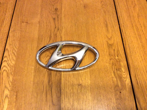 Genuine hyundai badge chrome - hyundai,