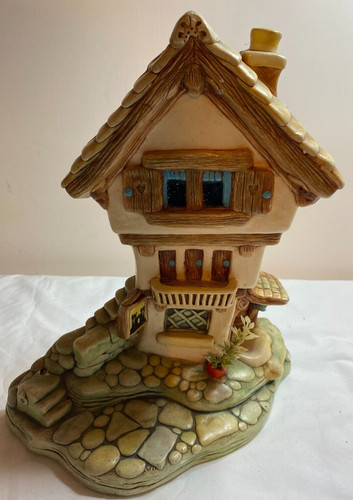 Pendelfin castle tavern - 'castle, tavern'