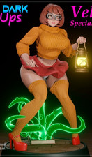 Velma Version 2 Cosplay Girl