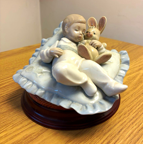 Lladro taking snooze - “taking, snooze”