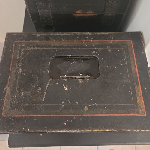 Antique toleware metal - metal, strong