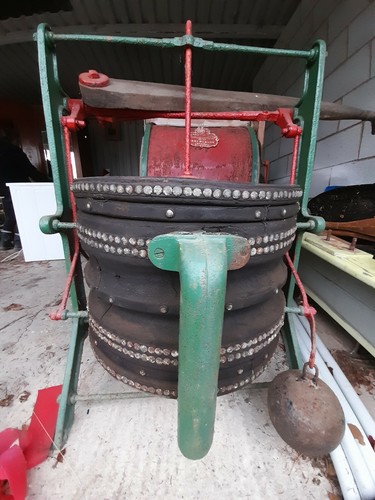 Antique vintage cast iron - antique/vintage,