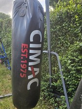 Heavy Duty Free Standing Punch Bag And Stand For Kickboxing, MMA, Muay Thai