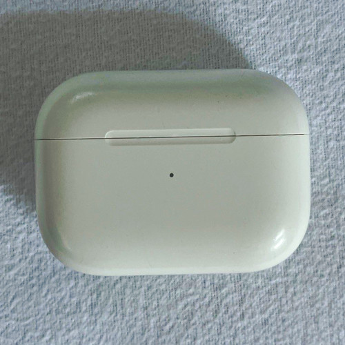 Apple airpods pro first - apple,