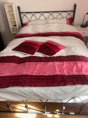 Silky satin applique - silky,