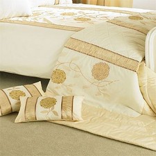 Riva Home Bouquet Bedspread