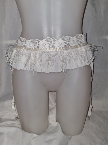 Gorgeous white liliosa - white,