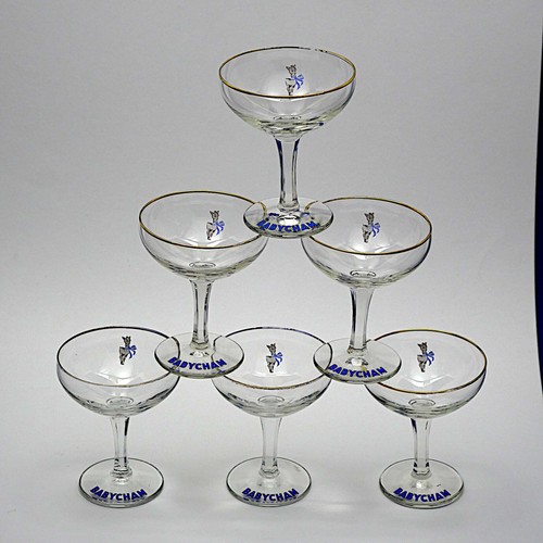 Six vintage babycham white - six,