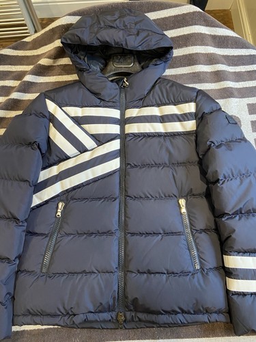 Bnwt aw18 paul - aw18, shark