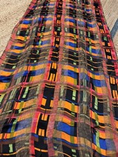 Stunning Vintage 100% silk