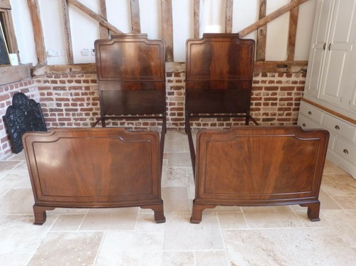 Matching pair flame mahogany